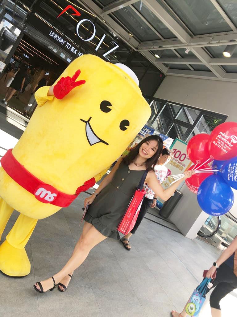 Events Marketing Walkway Flyer Distribution Mindstretcher mascot with distributor