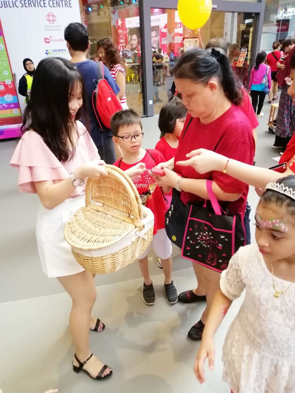 Walkway flyer distribution tampines hub distributor passing flyers 2