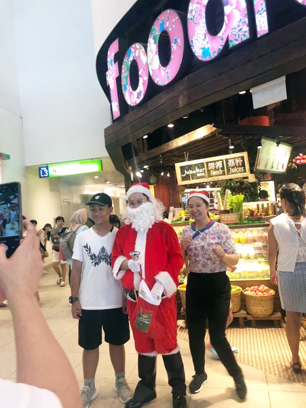 santa and assistant at food republic events marketing posing for photos 14